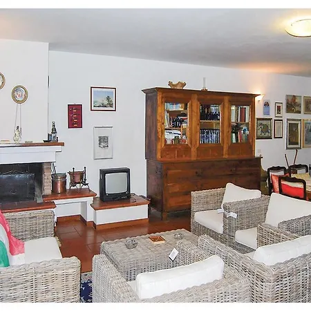 1 Apartment *